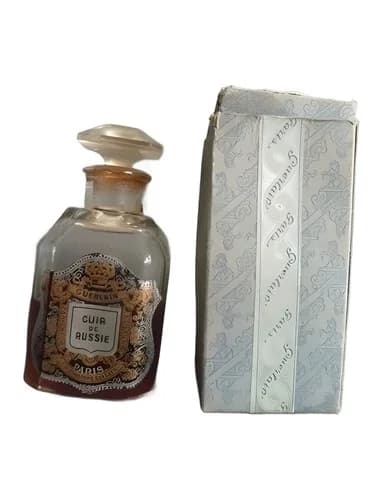 Frasco del perfume Cuir De Russie de Guerlain — fragancia unisex