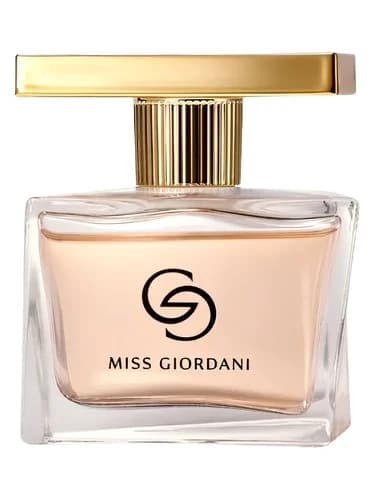 Frasco del perfume Miss Giordani de Oriflame — fragancia femenino