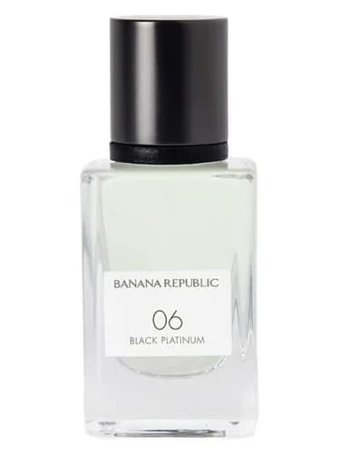 Frasco del perfume 06 Black Platinum de Banana Republic — fragancia unisex