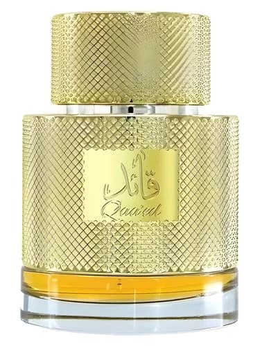 Frasco del perfume Qaa Ed de Lattafa Perfumes — fragancia unisex