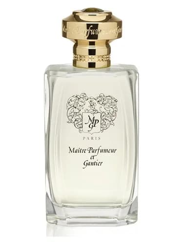 Frasco del perfume Ambre Mythique de Maitre Parfumeur Et Gantier — fragancia unisex